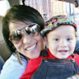 Meet your Posher, Claudia